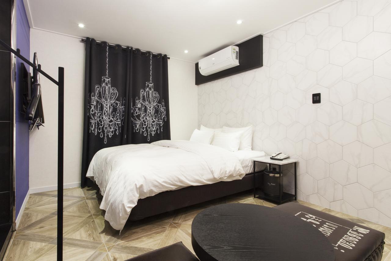 Hotel Sky *